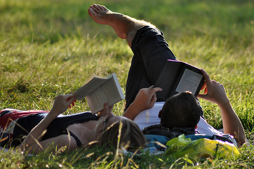 【Kindle】マック版Kindleキタ〜：姿勢をよくして本を読もう！