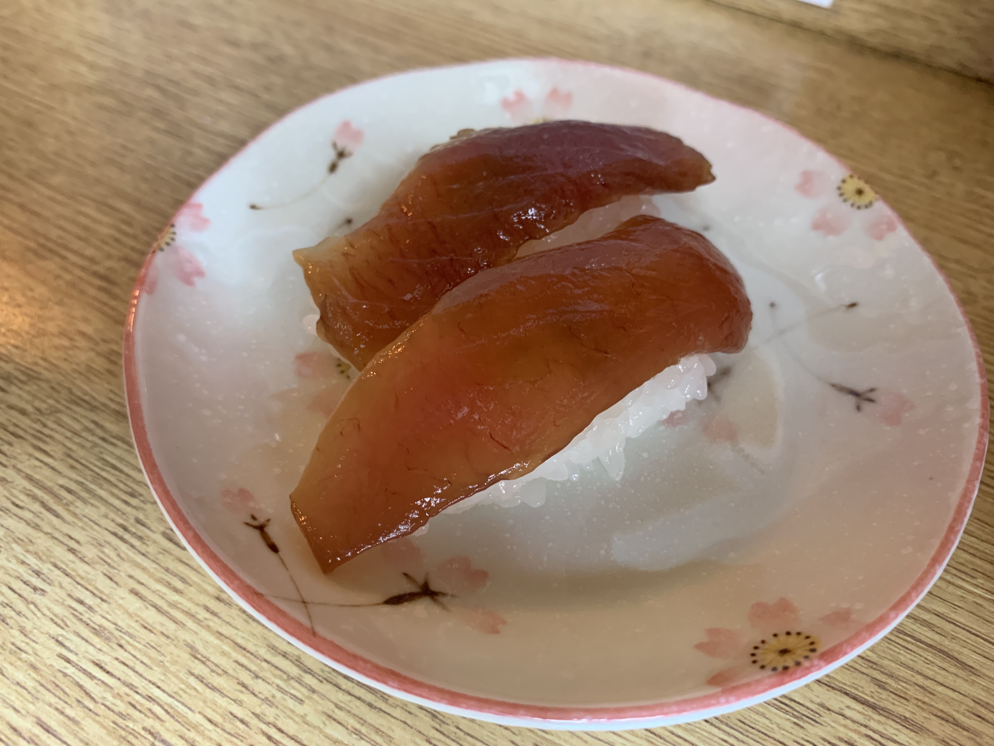 【食べ物・お店】沖縄そばでは珍しくちぢれためん：大東そば お鮨もおいしいよ
