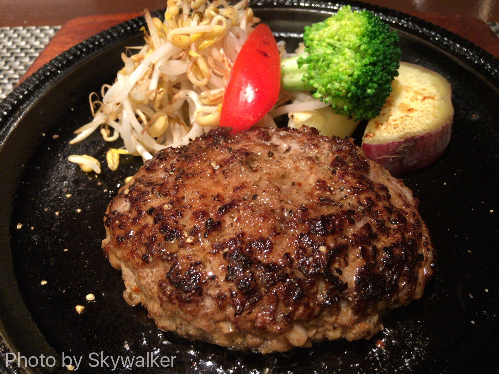 【食べ物・お店】A5等級の佐賀牛ハンバーグ！：唐津のキャラバンのランチがすごい